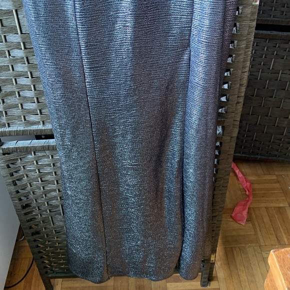 Nightway Petite Off Shoulder Metalic Gown Dress Size 4P - Picture 10 of 12